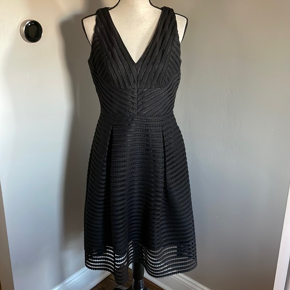 Ivanka Trump black dress like lace - Picture 1 of 9